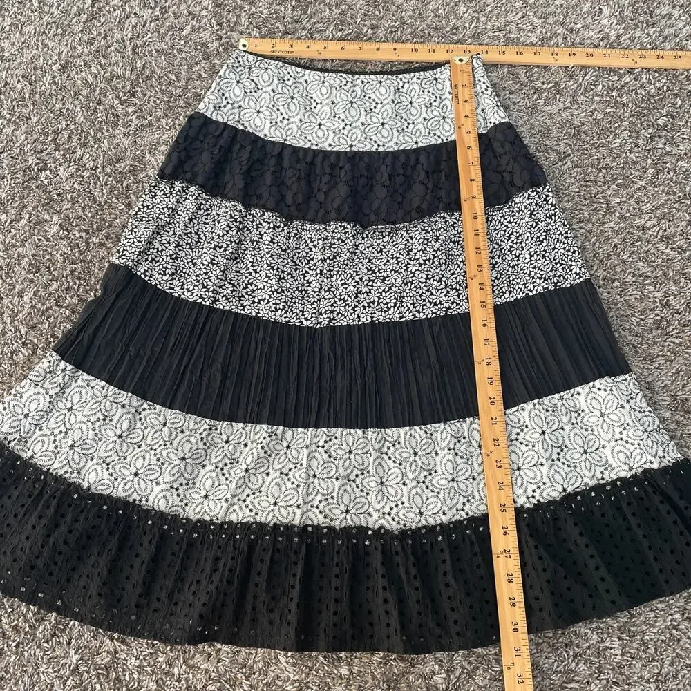 Tiered Broomstick Skirt Size Medium Black White Floral Embroidered Lace Fairy